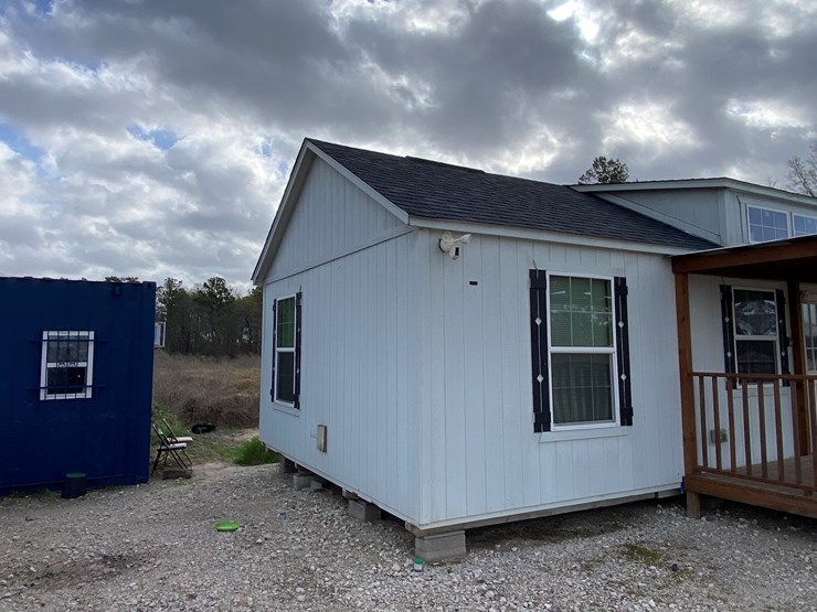 #1090-•-16x48-office-building-image-12