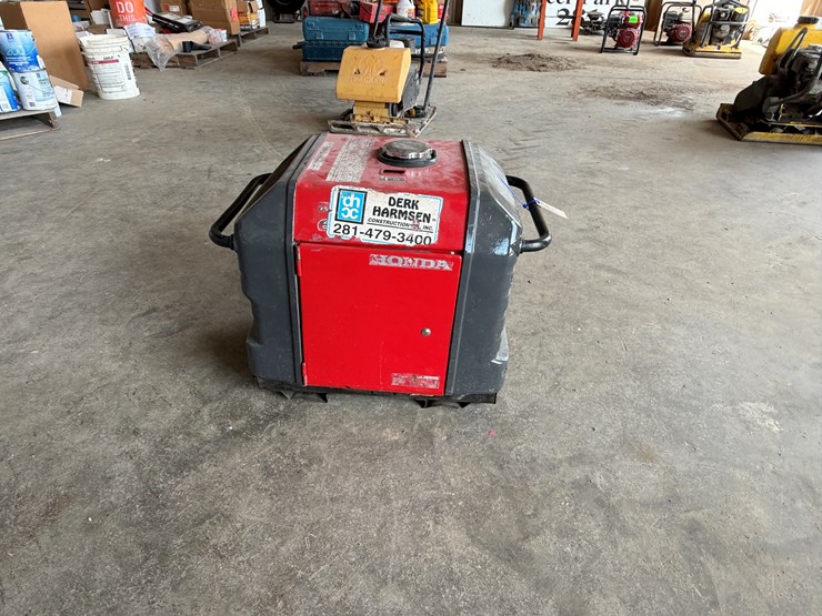 honda-eu3000is-image-1