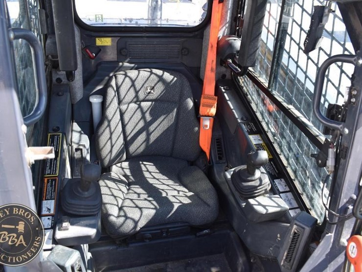 2023-deere-333g-image-56