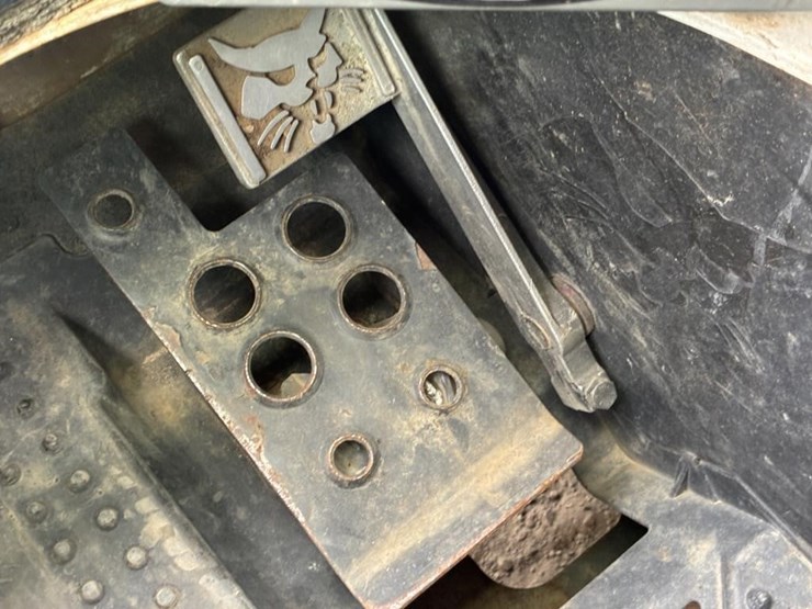 2016-bobcat-t650-image-18