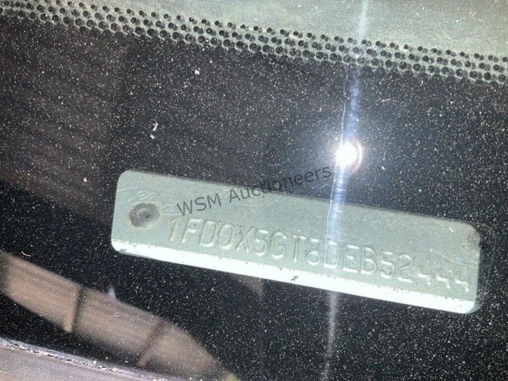 2013-ford-f550-image-16