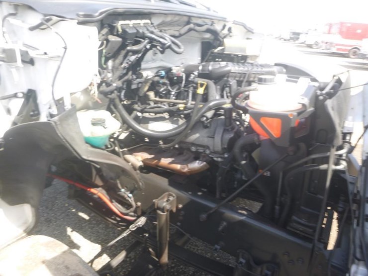 2012-ford-f650-image-15