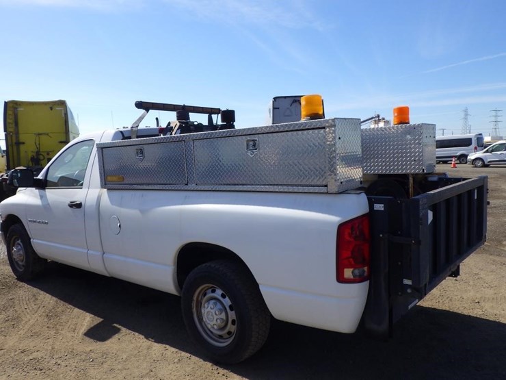 2004-dodge-ram-2500-image-4