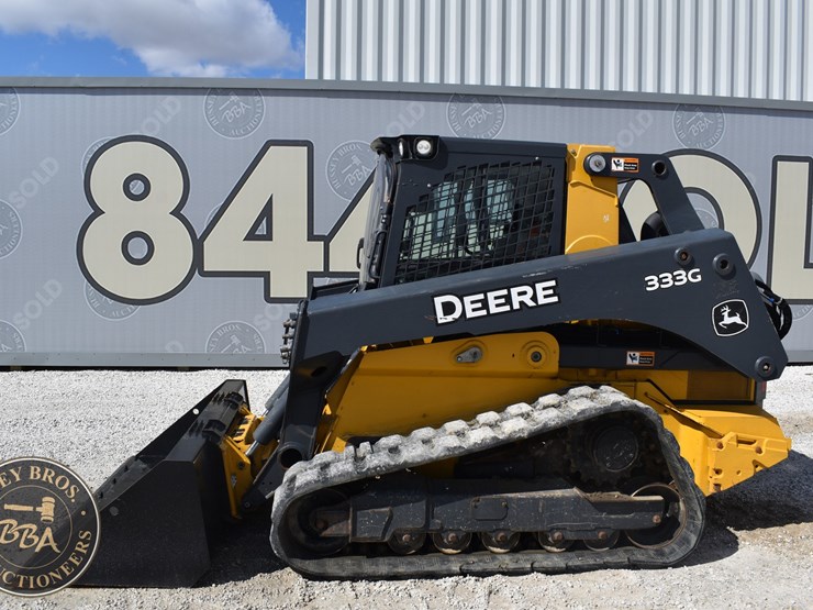 2020-deere-333g-image-11