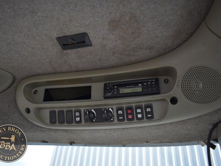 2004-challenger-mt765b-image-47