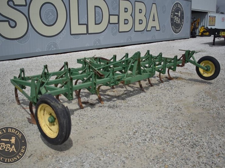 john-deere-14-image-1