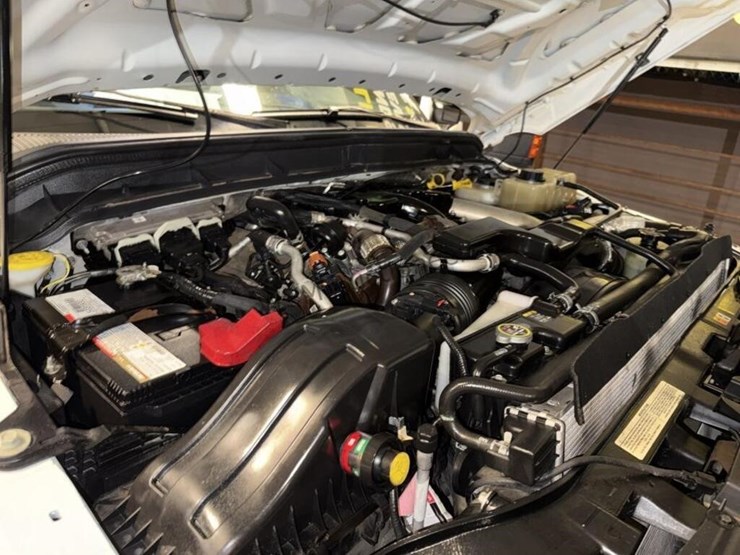 2012-ford-f550-image-17