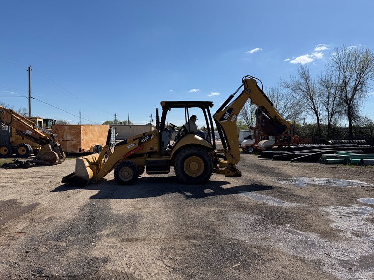 2015-caterpillar-416f-image-2