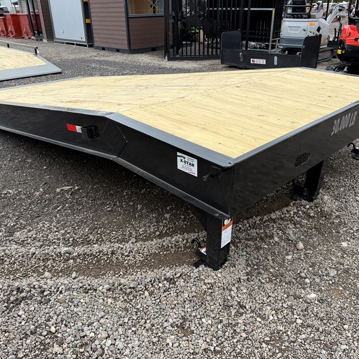 #57 • 30K LBS. PORTABLE LOADING RAMP