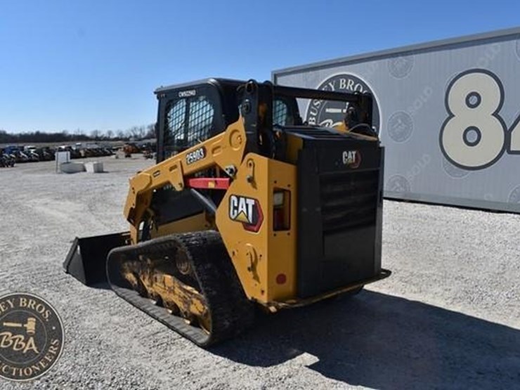2023-caterpillar-259d3-image-12