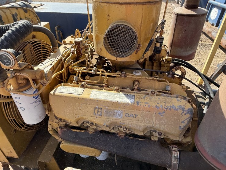 caterpillar-3208-image-12