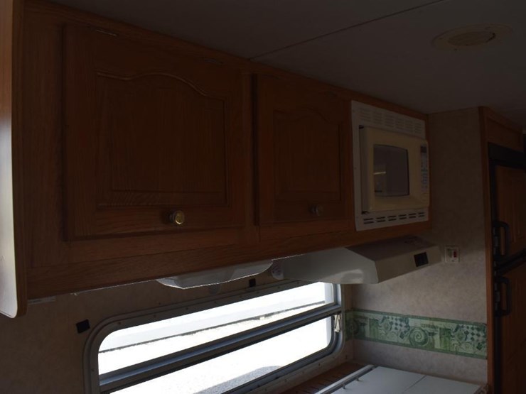 2008-forest-river-rockwood-8318ss-42661-image-42