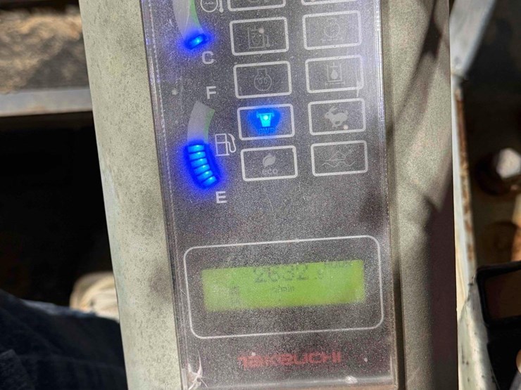 takeuchi-tl8-image-17