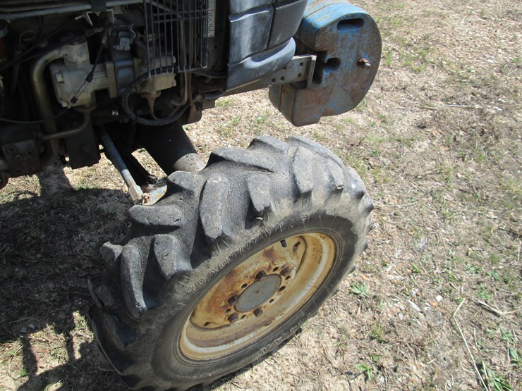 new-holland-1725-image-16