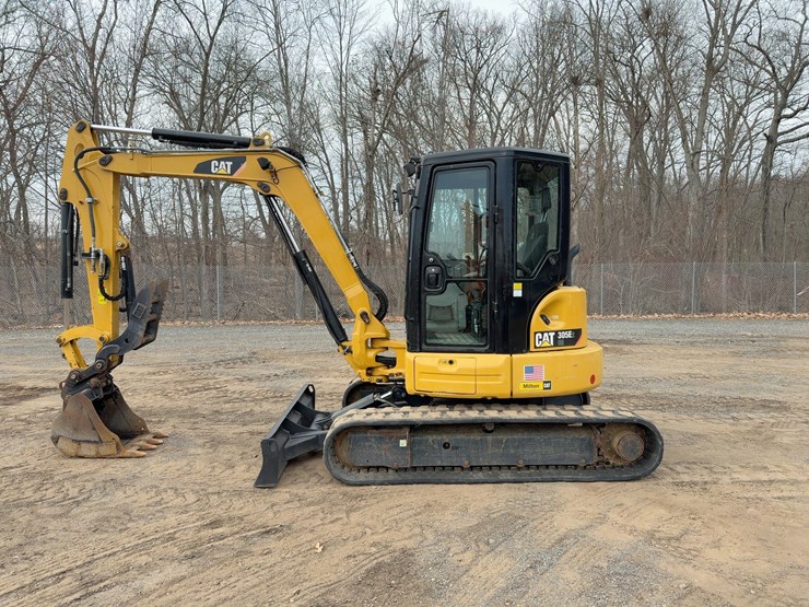 2017-caterpillar-305e2-cr-image-2