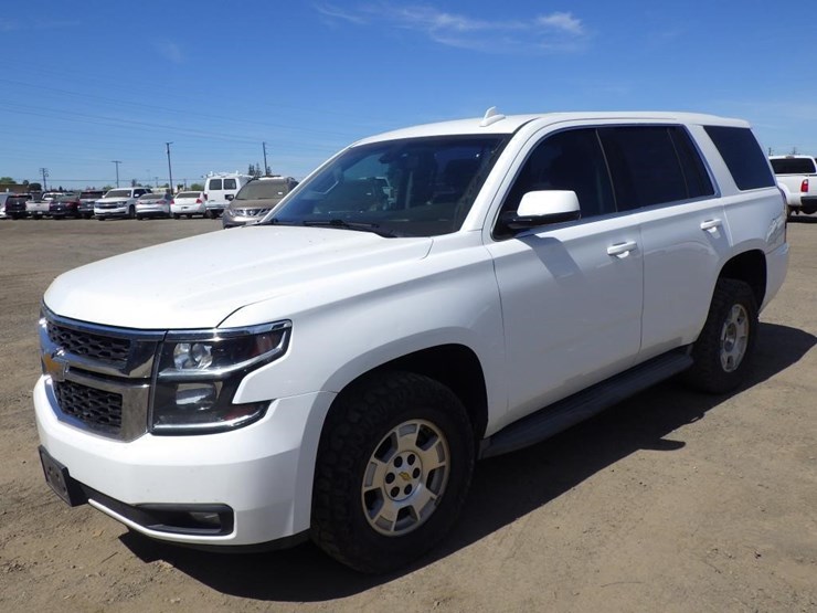 2016-chevrolet-tahoe-image-1