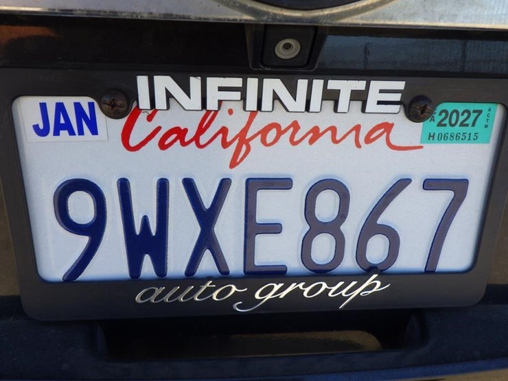 2009-cadillac-escalade-image-17