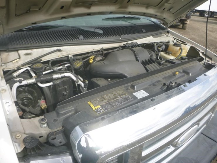 2014-ford-e450-image-11