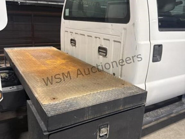 2014-ford-f550-image-11