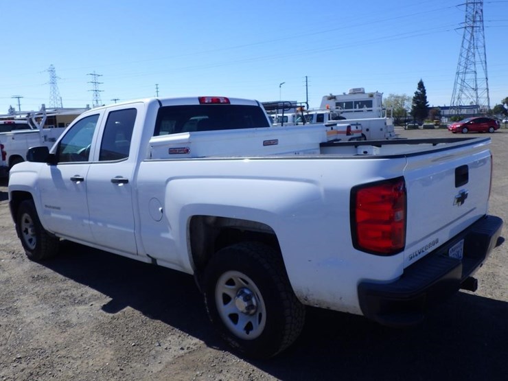 2017-chevrolet-1500-image-4