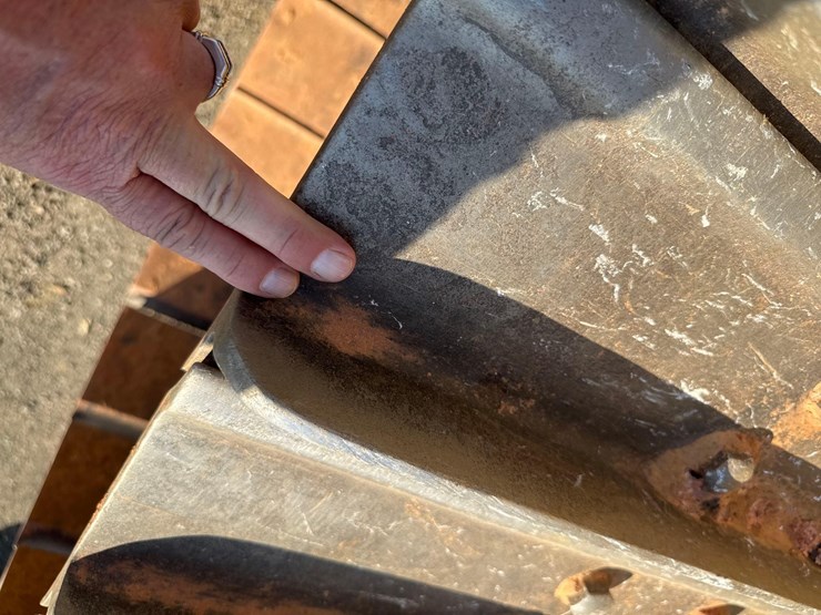 2021-deere-850l-wlt-image-13