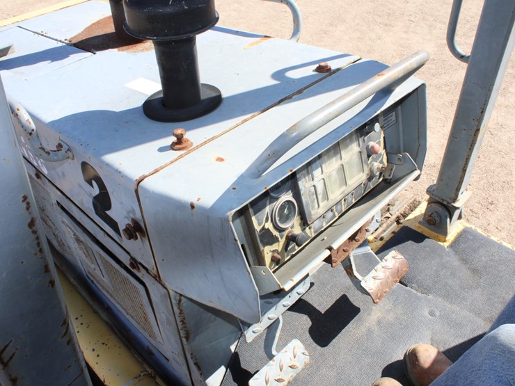 2001-komatsu-d38e-image-15