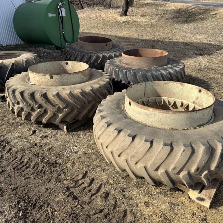 Firestone 18.4-38 Duals