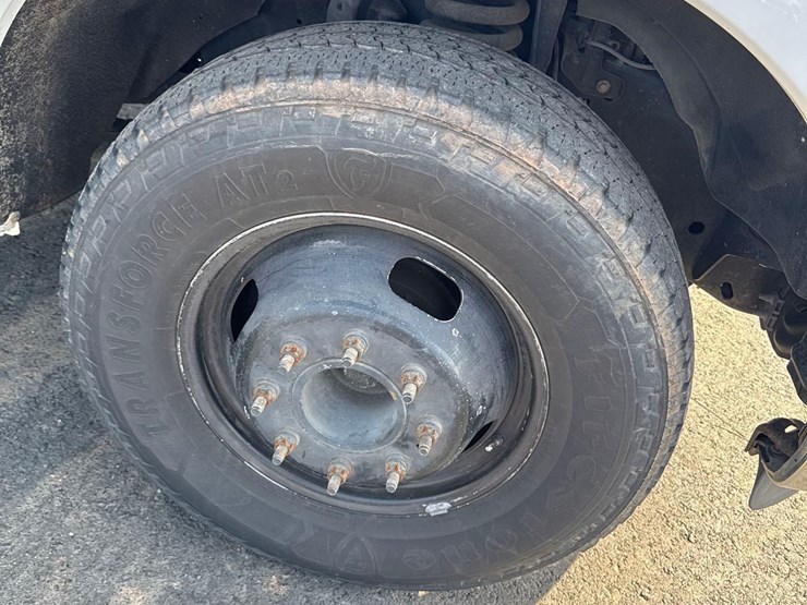 2016-ford-f350-image-24