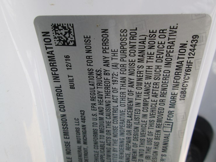 2017-chevrolet-3500hd-image-45