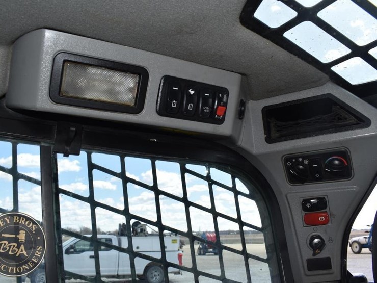 2020-caterpillar-289d3-image-61