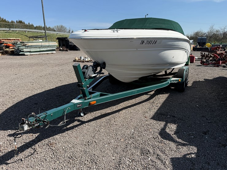 #98-•-sea-ray-190-19'-speed-boat-image-1