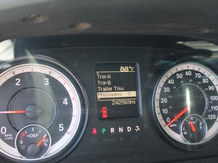 2018-dodge-ram-3500-image-9