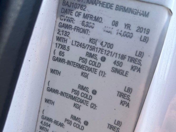 2019-ford-f350-xl-image-27