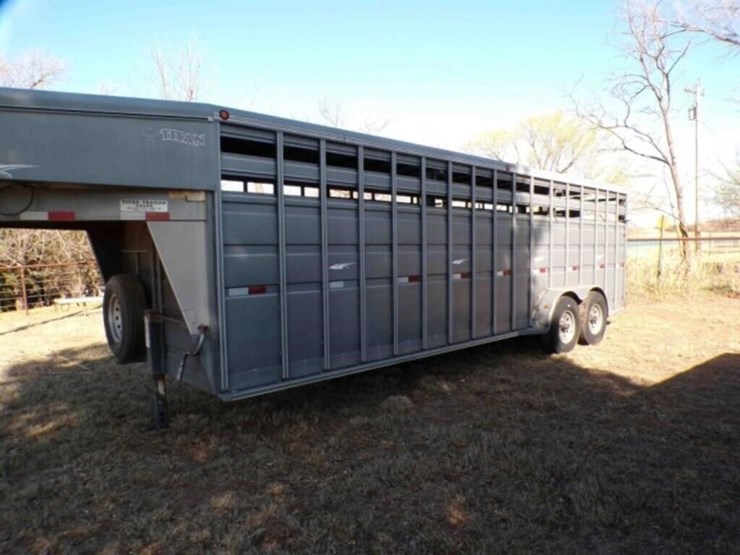 2008-titan-trailer-image-2