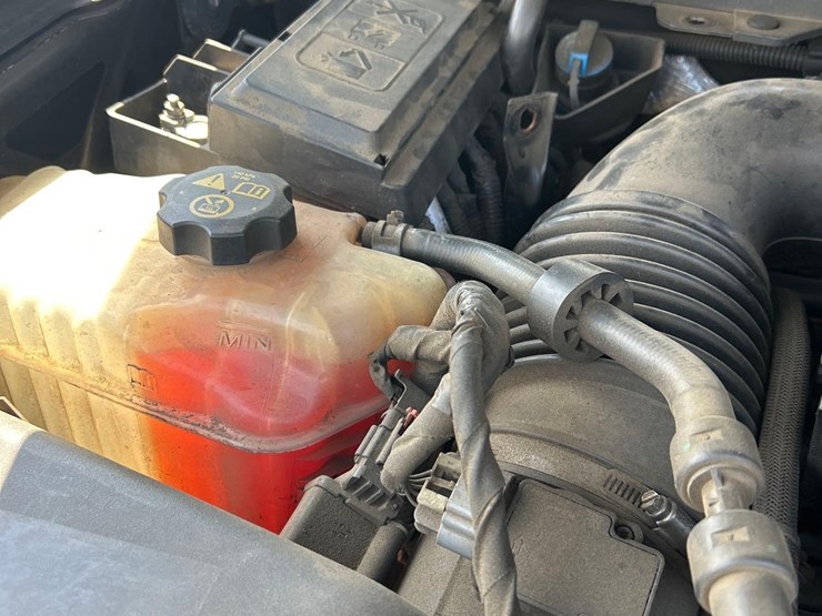 2015-chevrolet-silverado-ltz-2500hd-4x4-crew-cab-pick-up-truck-image-53