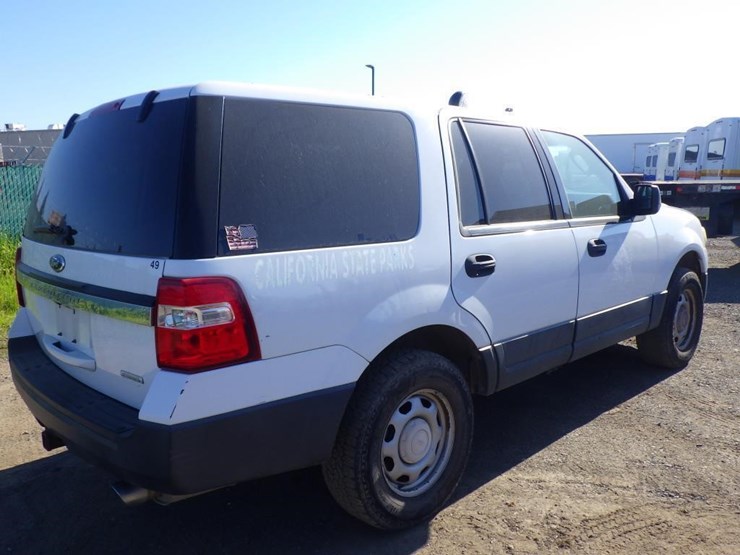 2015-ford-expedition-image-3