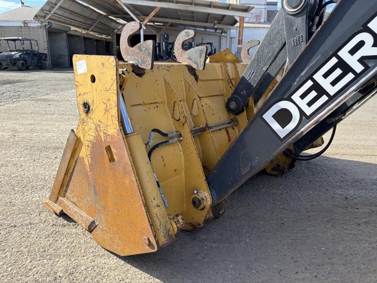 2018-deere-210lep-image-9