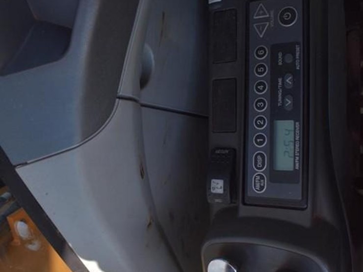 2022-case-cx75csr-image-83