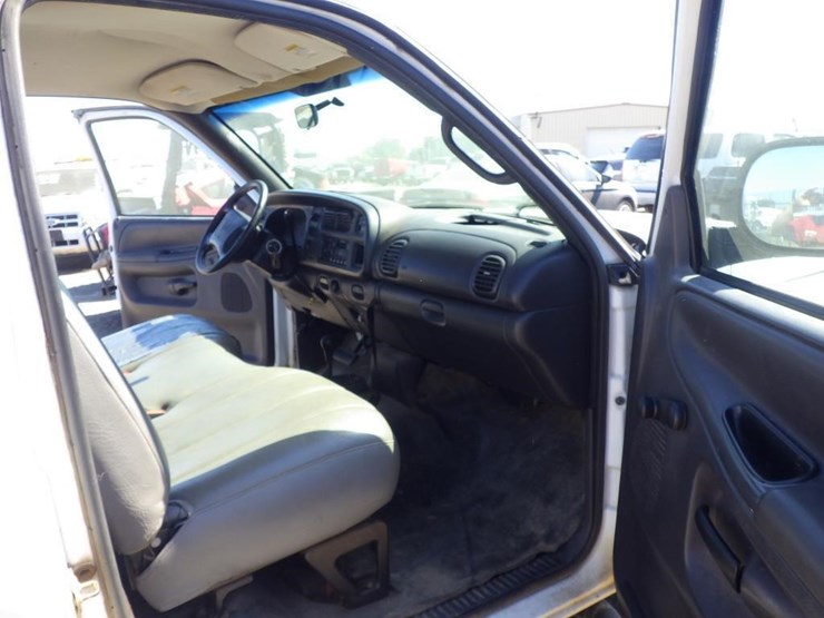 2000-dodge-ram-1500-image-6