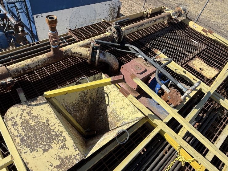 caterpillar-3208-image-8