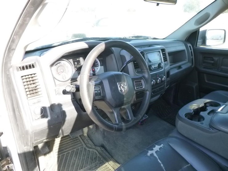 2014-dodge-1500-image-11