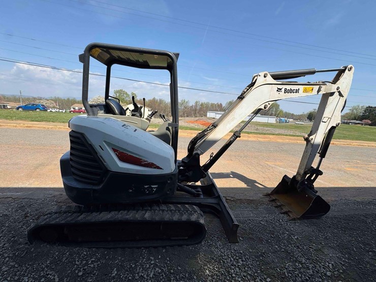 2020-bobcat-e35-image-8