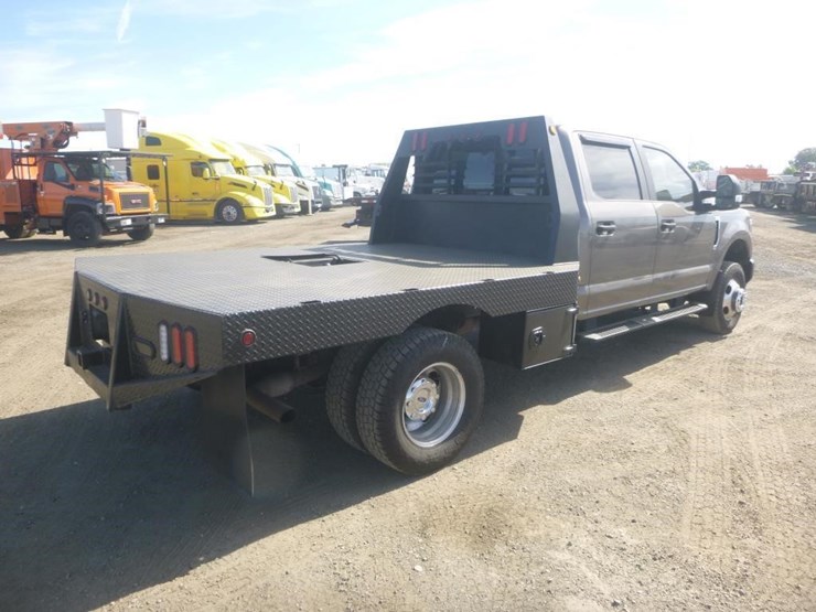 2020-ford-f350-image-3