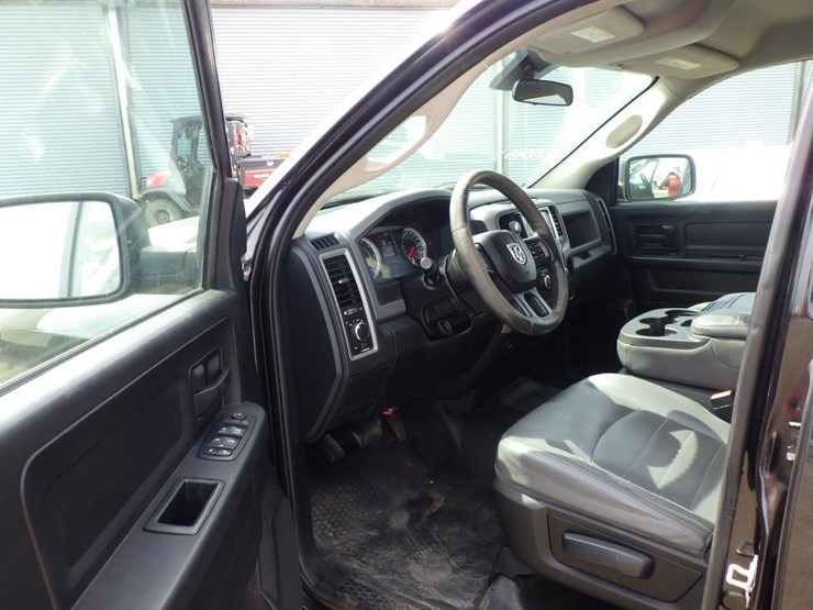 2017-dodge-1500-image-5