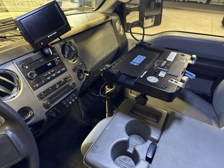 2012-ford-f550-image-23