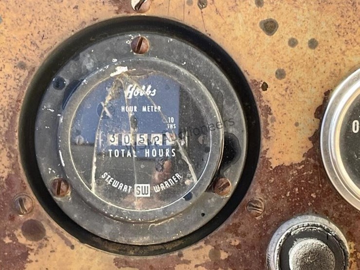 allis-chalmers-f40-24ps-image-16