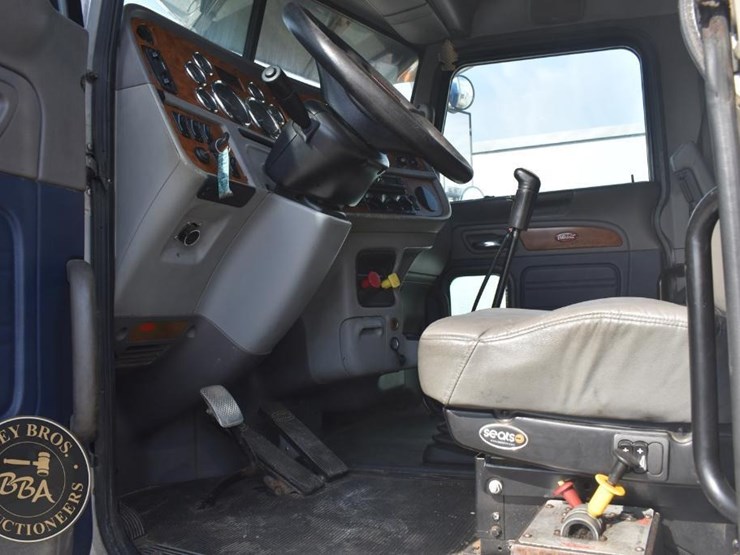 2007-peterbilt-379-image-34