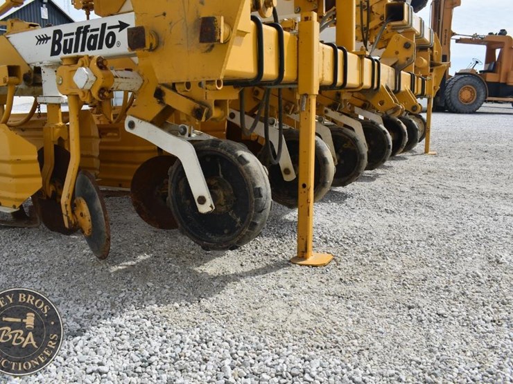 buffalo-6400-image-15