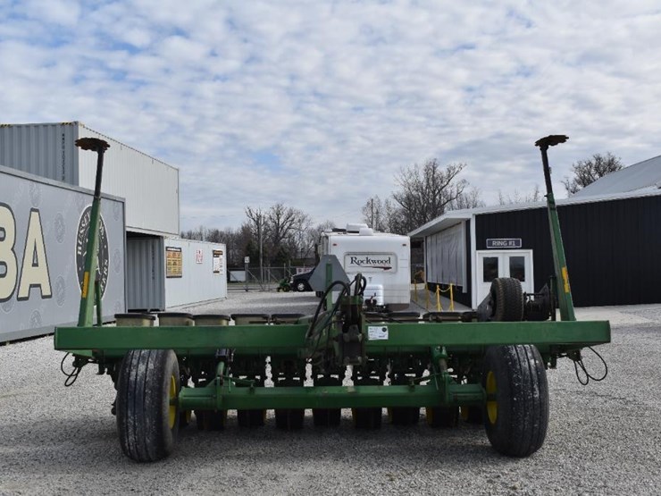 1990-john-deere-7240-image-8