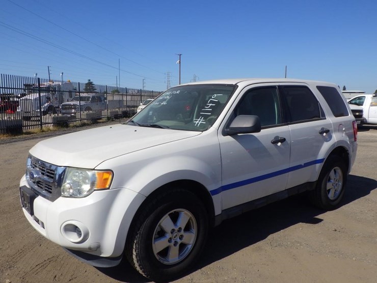 2012-ford-escape-image-1